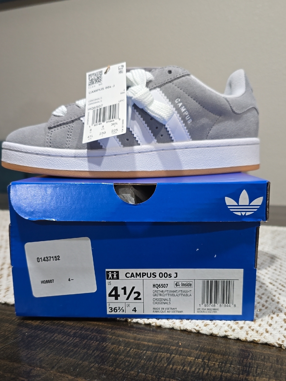 NWT Adidas Campus 00s J KIDS